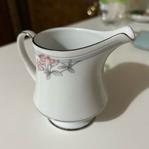 Noritake legendary Tarkington Creamer with Pink and Silver Accents excl cond